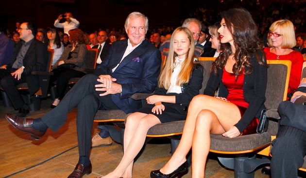 Zagreb 131011.
KD Vatroslav Lisinski.
Koncert Hrvatske dive, na kojem su nastupale Tereza Kesovija, Radojka Sverko i Gabi Novak.
Na slici:Dolores Lambasa i Dikan Radeljak.
Foto: Goran Mehkek / Cropix