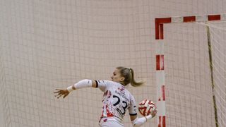 Futsal Super chicks – MC PLUS 2:5 Futsal Super chicks – MC PLUS 2:5