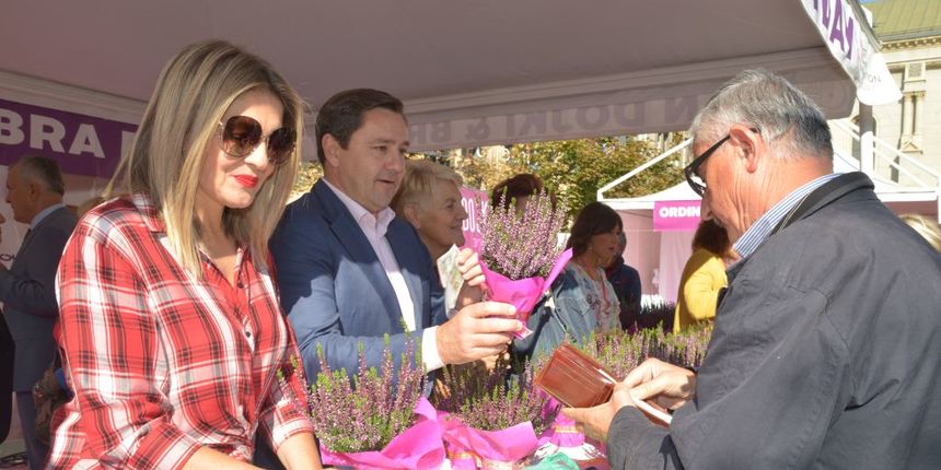 Inspirativnim pričama žena oboljelih od raka dojke obilježen Dan dojki & bra day Inspirativnim pričama žena oboljelih od raka dojke obilježen Dan dojki & bra day