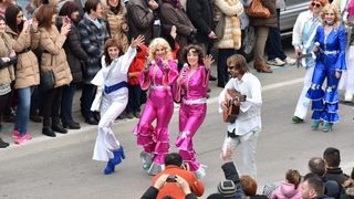 Karnevalska povorka okupila se na parkiralistu kod ‘Ljepotice’ a potom je krenula prema sredisnjem gradskom Trgu. Photo: Dino Stanin/PIXSELL