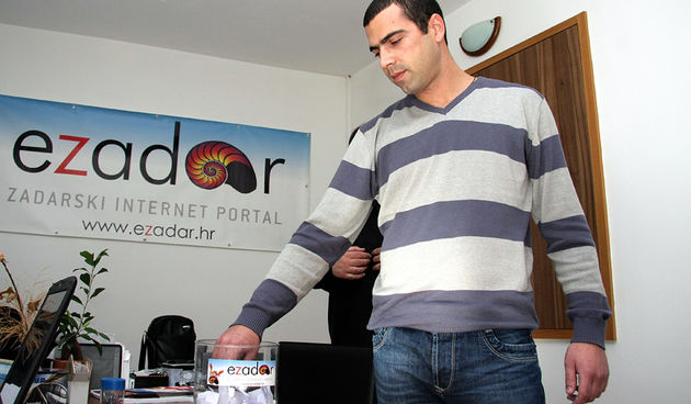 Image 1126711 (auto)