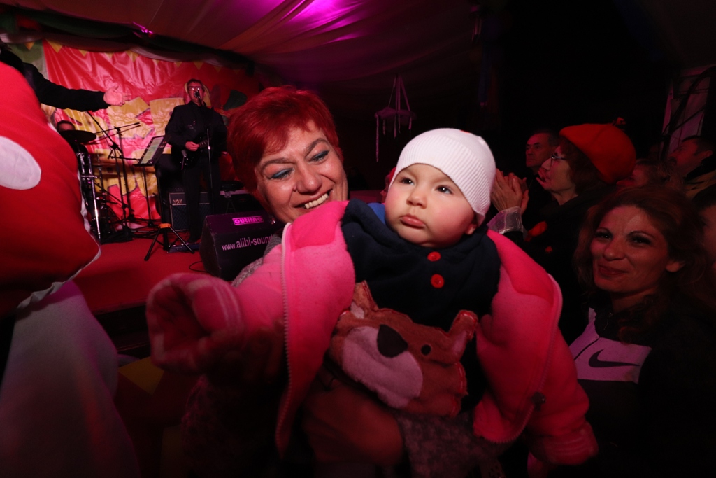 Cirkultura i Jasmin Stavros otvorili Maškare na Viru Cirkultura i Jasmin Stavros otvorili Maškare na Viru