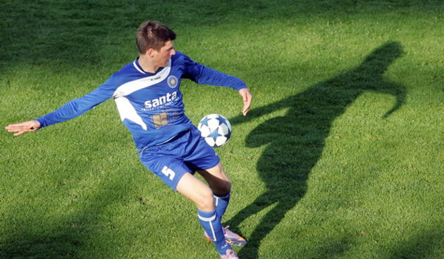 Pula,020411. Prva HNL na stadionu Aldo Dorsina u Puli izmedju NK Istra 1961 i NK Zadar.  Prva utakmica Igora Pamica otkako je ponovo trener Istre. Na fotografiji: Perica Sare. Foto: Srecko Niketic / CROPIX