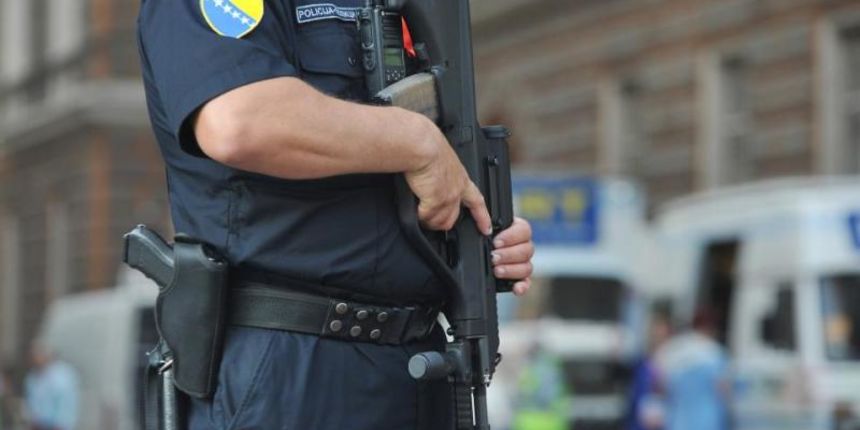 Sarajevo: Državljanin BiH uhićen zbog terorizma Sarajevo: Državljanin BiH uhićen zbog terorizma