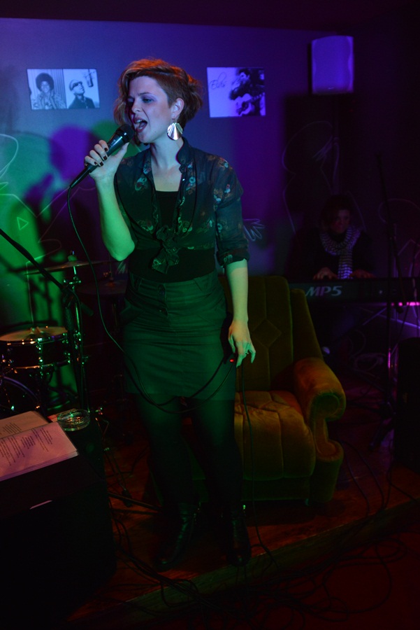 Večer poezije – Riječi iznad svega i Balboa band u Backstage baru