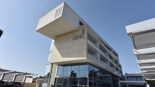 Ministar turizma Gari Cappelli obišao hotel u vlasništvu Dejana Lovrena