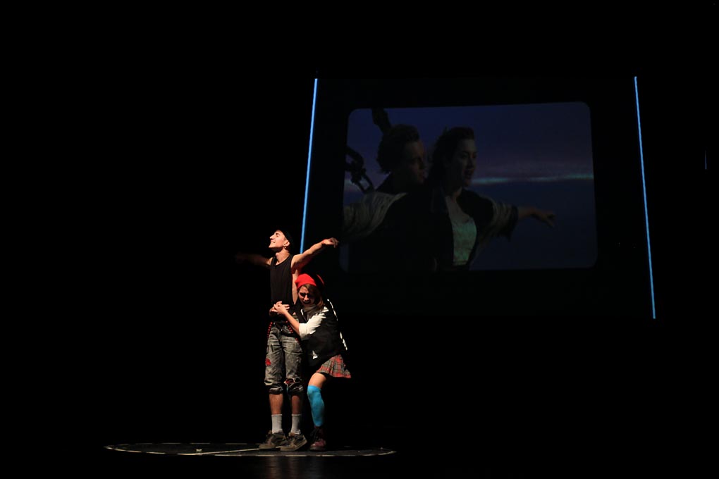 U suradnji HNK Zadar i Kazališne udruge “Igrajmo se” premijerno je izvedena predstava “Sasvim sam popubertetio” u režiji Žane Bumber. foto: Iva Perinčić U suradnji HNK Zadar i Kazališne udruge “Igrajmo se” premijerno je izvedena predstava “Sasvim sam popubertetio” u režiji Žane Bumber. foto: Iva Perinčić