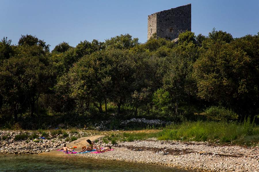 Nedjeljnja šetnja od Dikla do Pinije, Foto: Mladen Radolović Mrlja Nedjeljnja šetnja od Dikla do Pinije, Foto: Mladen Radolović Mrlja