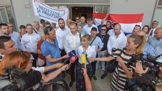 Bruna Esih u Zadru izabrana za predsjednicu Neovisnih za Hrvatsku Bruna Esih u Zadru izabrana za predsjednicu Neovisnih za Hrvatsku