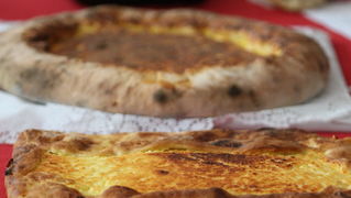 Zadar, 190610.
U mjestu Zelangrad pored obrovca po prvi put je organizirano natjecanje u pravljenju prisnaca (kolac). Marija Mitrovic je osvojila 1.mjesto, Radojka Zupan 2. i Ljubica Cacic 3.mjesto.
Na fotografiji: prisnac.
Foto: Vladimir Ivanov / CROPIX