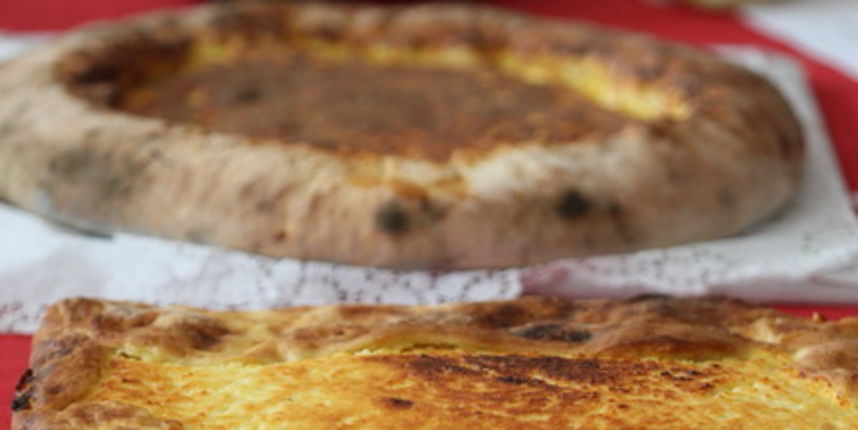 Zadar, 190610.
U mjestu Zelangrad pored obrovca po prvi put je organizirano natjecanje u pravljenju prisnaca (kolac). Marija Mitrovic je osvojila 1.mjesto, Radojka Zupan 2. i Ljubica Cacic 3.mjesto.
Na fotografiji: prisnac.
Foto: Vladimir Ivanov / CROPIX Zadar, 190610.
U mjestu Zelangrad pored obrovca po prvi put je organizirano natjecanje u pravljenju prisnaca (kolac). Marija Mitrovic je osvojila 1.mjesto, Radojka Zupan 2. i Ljubica Cacic 3.mjesto.
Na fotografiji: prisnac.
Foto: Vladimir Ivanov / CROPIX