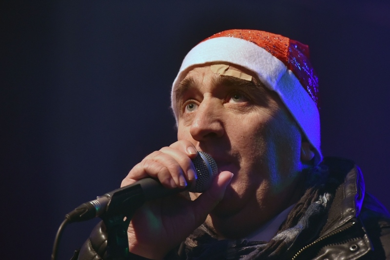 Mladen Grdović pjesmom uveo Poreč u Novu 2017.