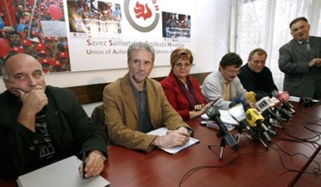 Tiksovna konferencija pet najvećih sindikalnih središnjica: predsjednica Saveza samostalnih sindikata Hrvatske Ana Knežević, predsjednik Nezavisnog sindikata Hrvatske (NHS) Krešimir Sever, vodeći čovjek Hrvatskih radničkih sindikata Damir Jakuš, Ozren Mat