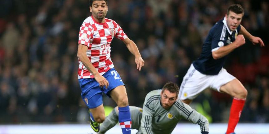 15.10.2013., Hampden Park, Glasgow, Skotska – Kvalifikacijska nogometna utakmica za Svjetsko prvenstvo 2014. u Brazilu, skupina A, Skotska – Hrvatska. Eduardo Da Silva. Photo: Slavko Midzor/PIXSELL 15.10.2013., Hampden Park, Glasgow, Skotska – Kvalifikacijska nogometna utakmica za Svjetsko prvenstvo 2014. u Brazilu, skupina A, Skotska – Hrvatska. Eduardo Da Silva. Photo: Slavko Midzor/PIXSELL