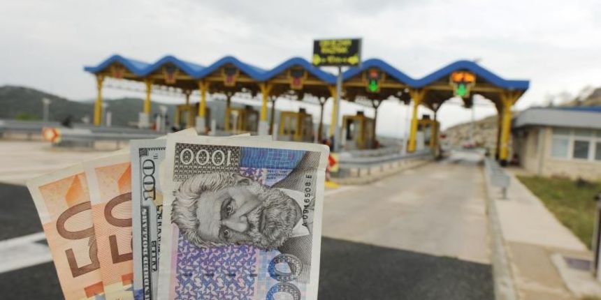 Sibenik – Hrvatske autoceste, auto cesta Zagreb – Split, dionica Sibenik-Vrpolje. Photo: Hrvoje Jelavic/PIXSELL Autor Hrvoje Jelavic/PIXSELL Ključne riječi naplatne kucice, cestarina, a-1, zagreb-split, ilustracija, autocesta, prodaja monetizacija Sibenik – Hrvatske autoceste, auto cesta Zagreb – Split, dionica Sibenik-Vrpolje. Photo: Hrvoje Jelavic/PIXSELL Autor Hrvoje Jelavic/PIXSELL Ključne riječi naplatne kucice, cestarina, a-1, zagreb-split, ilustracija, autocesta, prodaja monetizacija