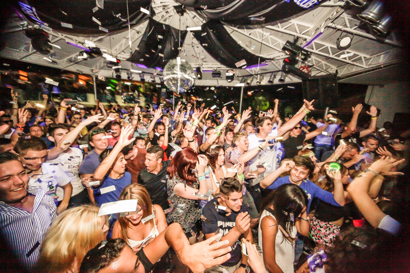 Sinoćnjim nastupom u primoštenskoj Aurori, DJ Antoine ostavio publiku bez daha