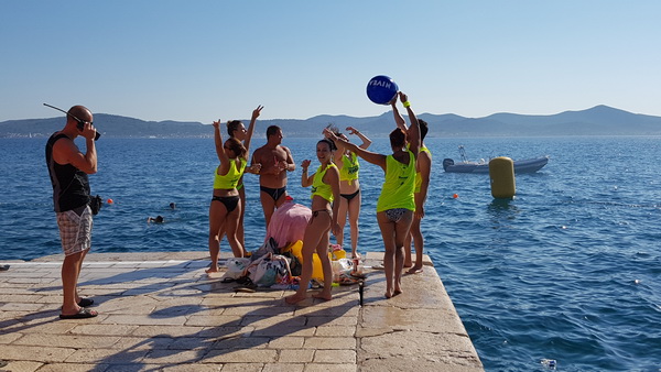 Sasvim osoban doživljaj – 10. dm Millennium Jump sa zadarske rive. Foto: Mladen Malik Barba Sasvim osoban doživljaj – 10. dm Millennium Jump sa zadarske rive. Foto: Mladen Malik Barba