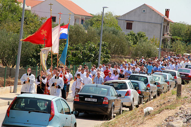 U Skabrnji odrzano veliko misno slavlje i procesija povodom blagdana Velike Gospe U Skabrnji odrzano veliko misno slavlje i procesija povodom blagdana Velike Gospe