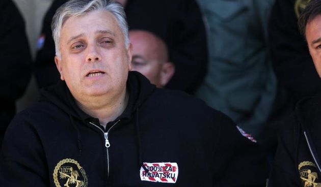 Branitelji prosvjednici su u 9 sati odrzali konferenciju za novinare nakon noci provedene u crkvi sv. Marka. Sedam mjeseci prosvjeduju u Savskoj, trazeci ostavku ministra branitelja Matica, a jucer su stigli na Trg sv. Marka kako bi u prosvjedu podrzali r