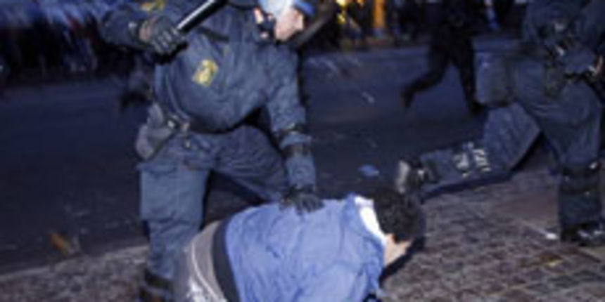Policijska brutalnost (Foto: Beta) Policijska brutalnost (Foto: Beta)
