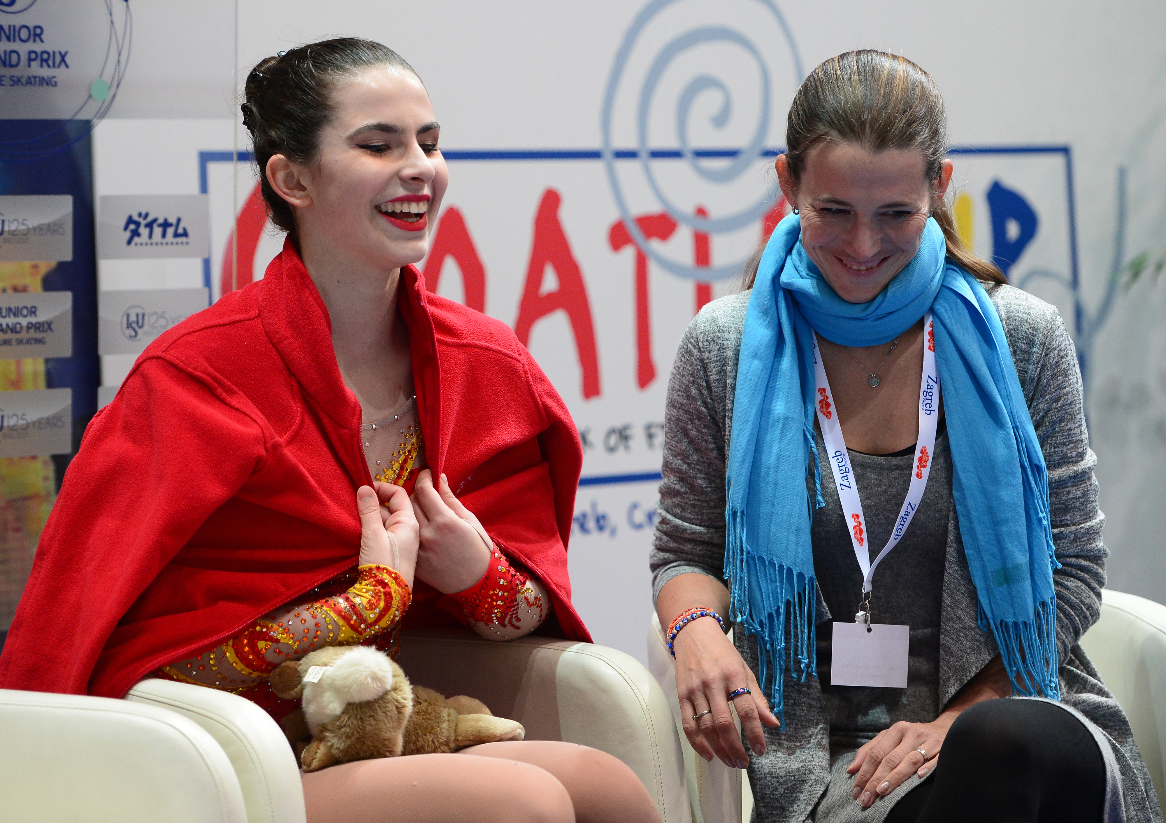 Katarina Kitarović na juniorskom ISU Grand-prixu u umjetničkom klizanju Katarina Kitarović na juniorskom ISU Grand-prixu u umjetničkom klizanju