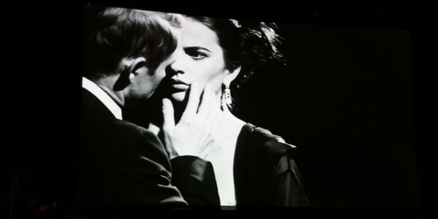 Zadar, 200811.
U Maraschino baru zapoceo je Nior festival. Festival je otvoren hrvatskom premijerom kratkometraznog filma ‘Mind Games’ redatelja Gavina Bonda. U filmu glume hrvatski top model Helena Sopar i Brian Geraghty (poznat po ulozi u Oscarom nagra Zadar, 200811.
U Maraschino baru zapoceo je Nior festival. Festival je otvoren hrvatskom premijerom kratkometraznog filma ‘Mind Games’ redatelja Gavina Bonda. U filmu glume hrvatski top model Helena Sopar i Brian Geraghty (poznat po ulozi u Oscarom nagra