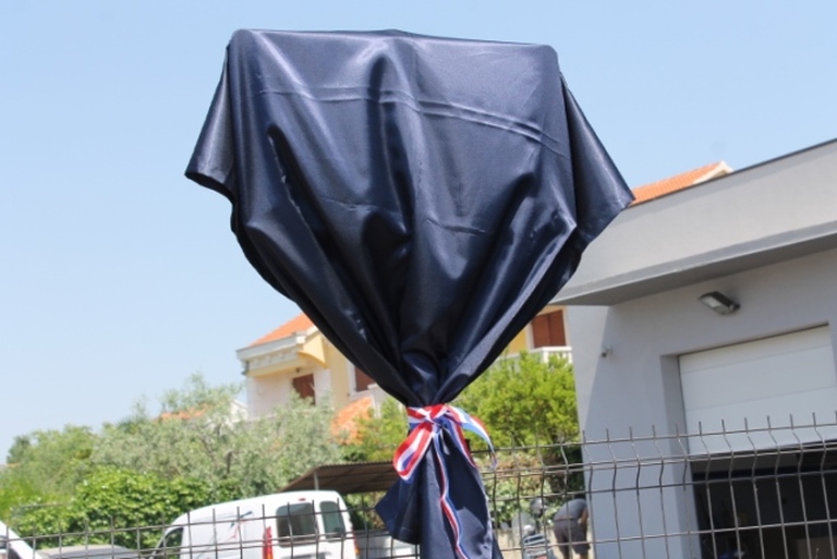 Jedan od heroja obrane Zadra u Domovinskom ratu, hrvatski branitelj, Ante Rudan dobio je danas svoju ulicu na Bilom brigu u MO Plovanija, foto: Grad Zadar