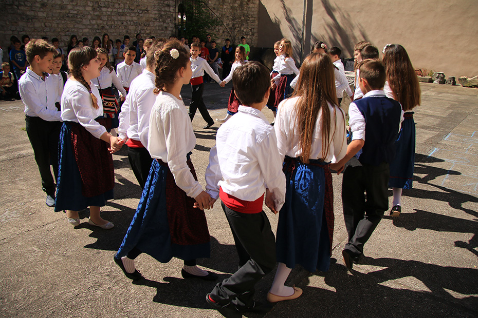 OŠ Zadarski otoci: “Igrajmo se igrajmo-igre dida moga”