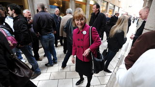 Zadar, 050413.
Veceras je u HNK Zadar odrzano predstavljanje liste koalicije SDP-HNS-HSU za Europski parlament. Na predstavljanju su govorili predsjednik SDP-a Zoran Milanovic, predsjednica HNS-a Vesna Pusic, predsjednik HSU-a Silvano Hrelja, te prvi na l Zadar, 050413.
Veceras je u HNK Zadar odrzano predstavljanje liste koalicije SDP-HNS-HSU za Europski parlament. Na predstavljanju su govorili predsjednik SDP-a Zoran Milanovic, predsjednica HNS-a Vesna Pusic, predsjednik HSU-a Silvano Hrelja, te prvi na l