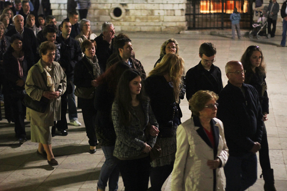 Procesija Velikog petka, 6. travnja 2012. (foto:Saša Čuka) Procesija Velikog petka, 6. travnja 2012. (foto:Saša Čuka)