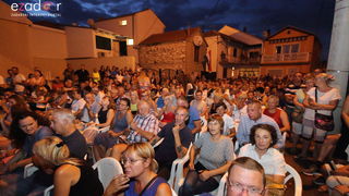 Bibinje: Koncert Tomislava Bralića i klape Intrade na Trgu Sri sela