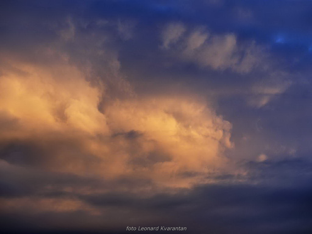 Oblaci nad Zadrom, Foto: Magla promijenila uobičajene prizore grada i okolice, Foto: Leonard Kvarantan Oblaci nad Zadrom, Foto: Magla promijenila uobičajene prizore grada i okolice, Foto: Leonard Kvarantan