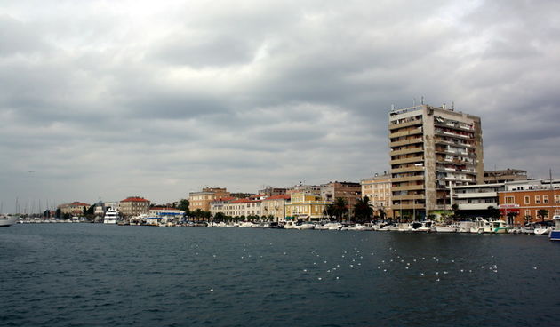 Ronioci kluba Sv. Roko izronili dio starog srušenog mosta u Jazinama, Foto: Mladen Malik