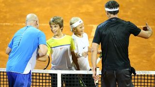 Agassi, Ferrero i Ivanišević odigrali egizibiciju u Umagu. Photo: Slavko Midzor/PIXSELL Agassi, Ferrero i Ivanišević odigrali egizibiciju u Umagu. Photo: Slavko Midzor/PIXSELL