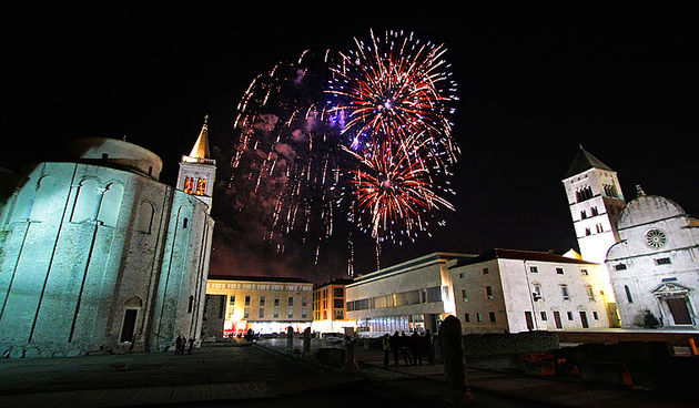 Doček Nove 2009. u Zadru – Vatromet (foto: Marin Gospić)