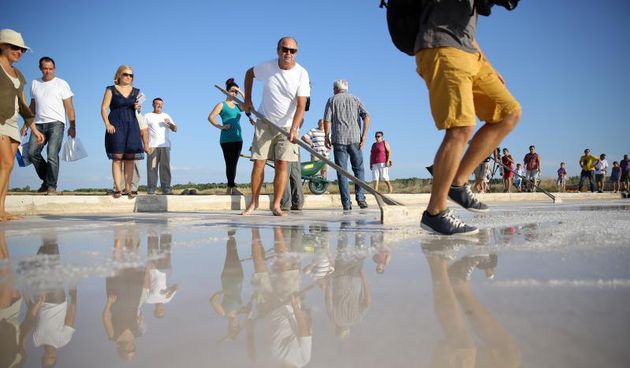 2. Festival soli: Natjecanje u skupljanju soli i pripremi roštilja, Foto: Filip Brala/PIXSELL