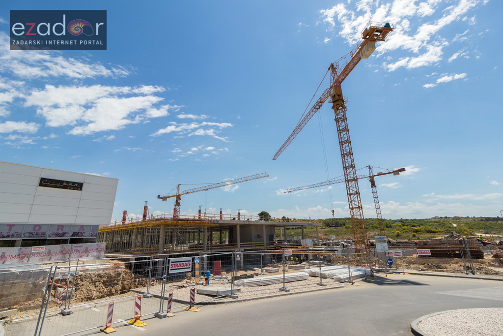 Radovi na proširenju trgovačkog centra Supernova Zadar