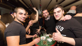 Doček 2017: Najluđa noć na zadarskom Poluotoku privukla više tisuća Zadrana i gostiju Doček 2017: Najluđa noć na zadarskom Poluotoku privukla više tisuća Zadrana i gostiju