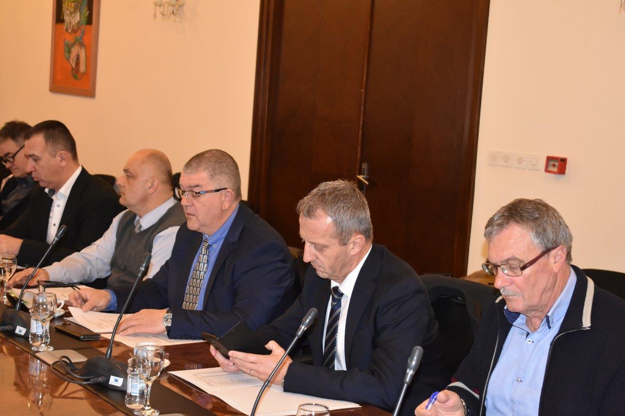 Zadarski župan Božidara Longin održao sastanak s gradonačelnicima i načelnicima Zadarski župan Božidara Longin održao sastanak s gradonačelnicima i načelnicima