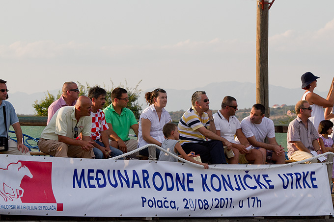Polača: 14. Međunarodne konjičke utrke “Oluja 95”, Foto: Leo Banić Polača: 14. Međunarodne konjičke utrke “Oluja 95”, Foto: Leo Banić