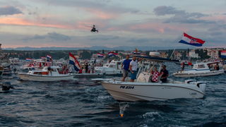 Veličanstven doček četvorice zadarskih Vatrenih od Gradskog mosta do Foruma