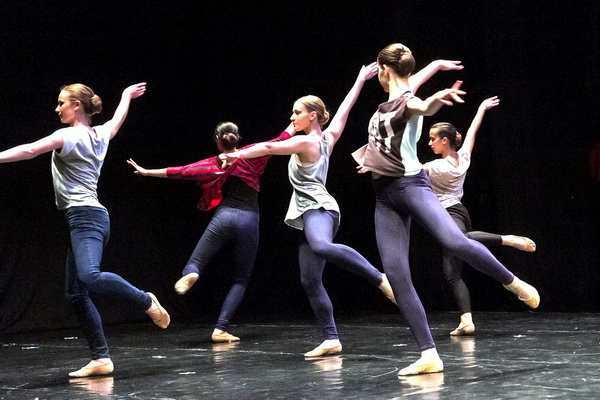 Baletna udruga Pirueta: Broadway, Foto: Mladen Radolović Mrlja Baletna udruga Pirueta: Broadway, Foto: Mladen Radolović Mrlja