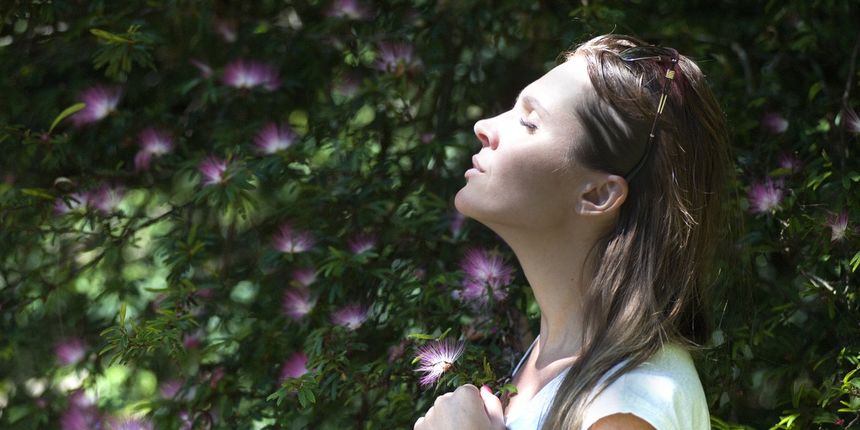 Žena u prirodi Žena u prirodi