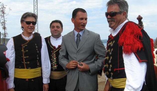 Postavljanje kipa Gospe(Foto: Ivica Marasovic / EPEHA / CROPIX)