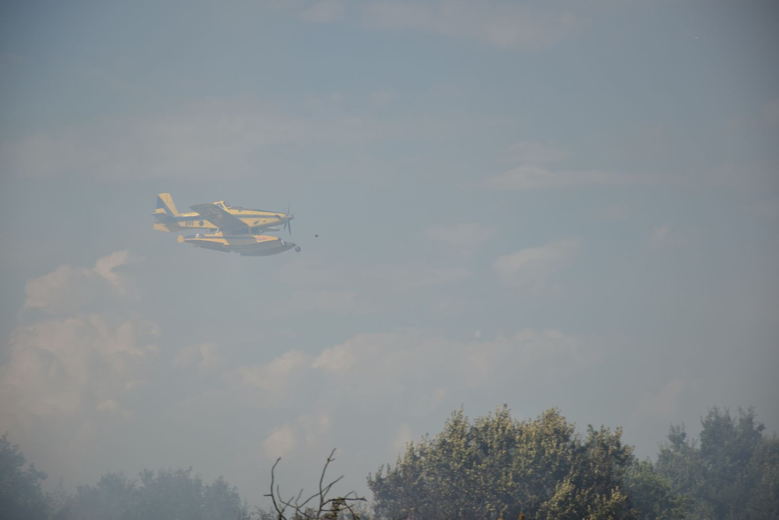 Zračne i kopnene snage gase požar kod Kožina Zračne i kopnene snage gase požar kod Kožina