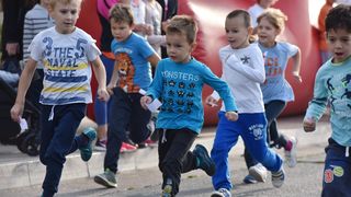 Šibenik: Dječja te utrke Šibenskih deset & Draženova četvorka povodom 53. rođendana Dražena Petrovića Šibenik: Dječja te utrke Šibenskih deset & Draženova četvorka povodom 53. rođendana Dražena Petrovića