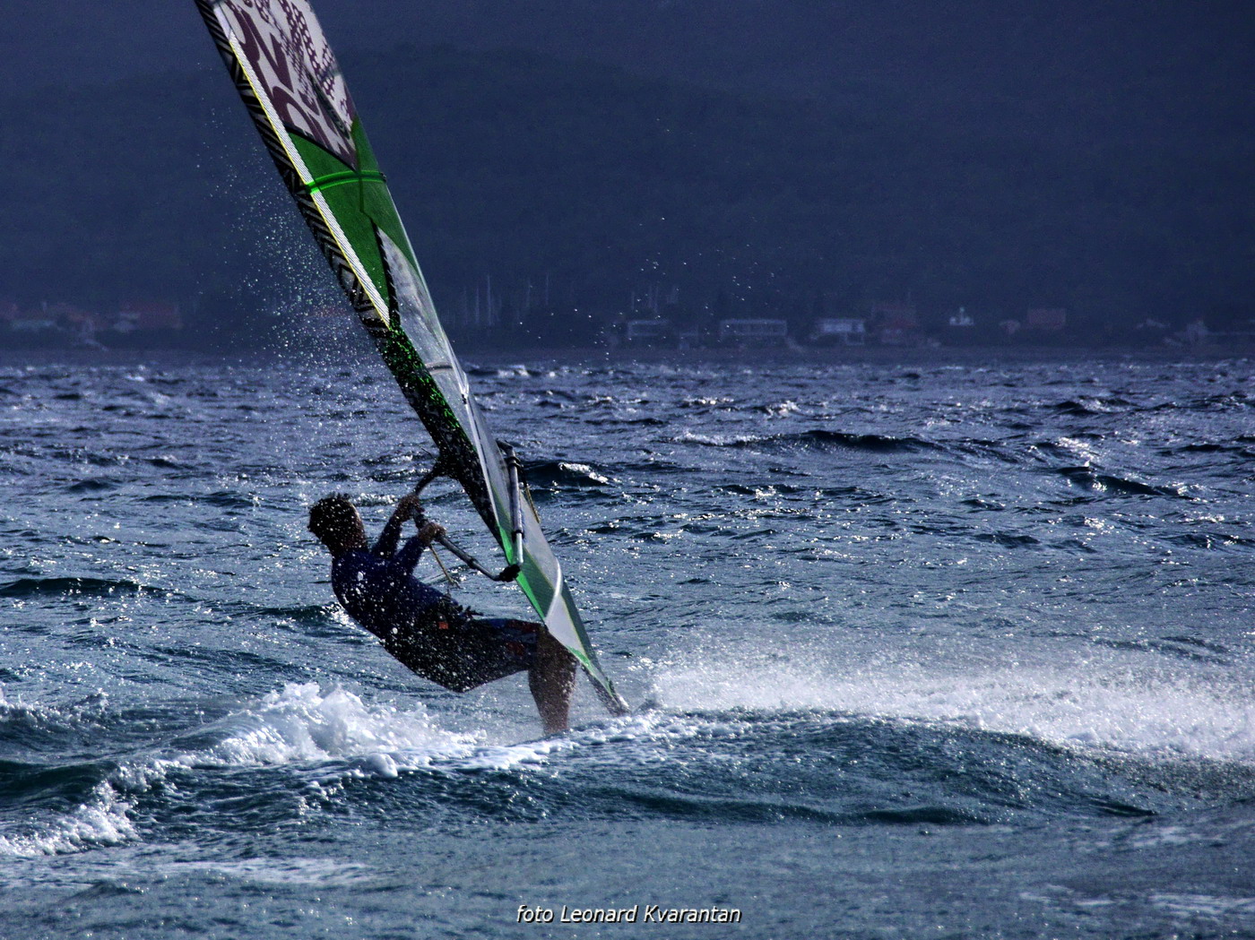 Surferi i kiteri došli na svoje pred neveru