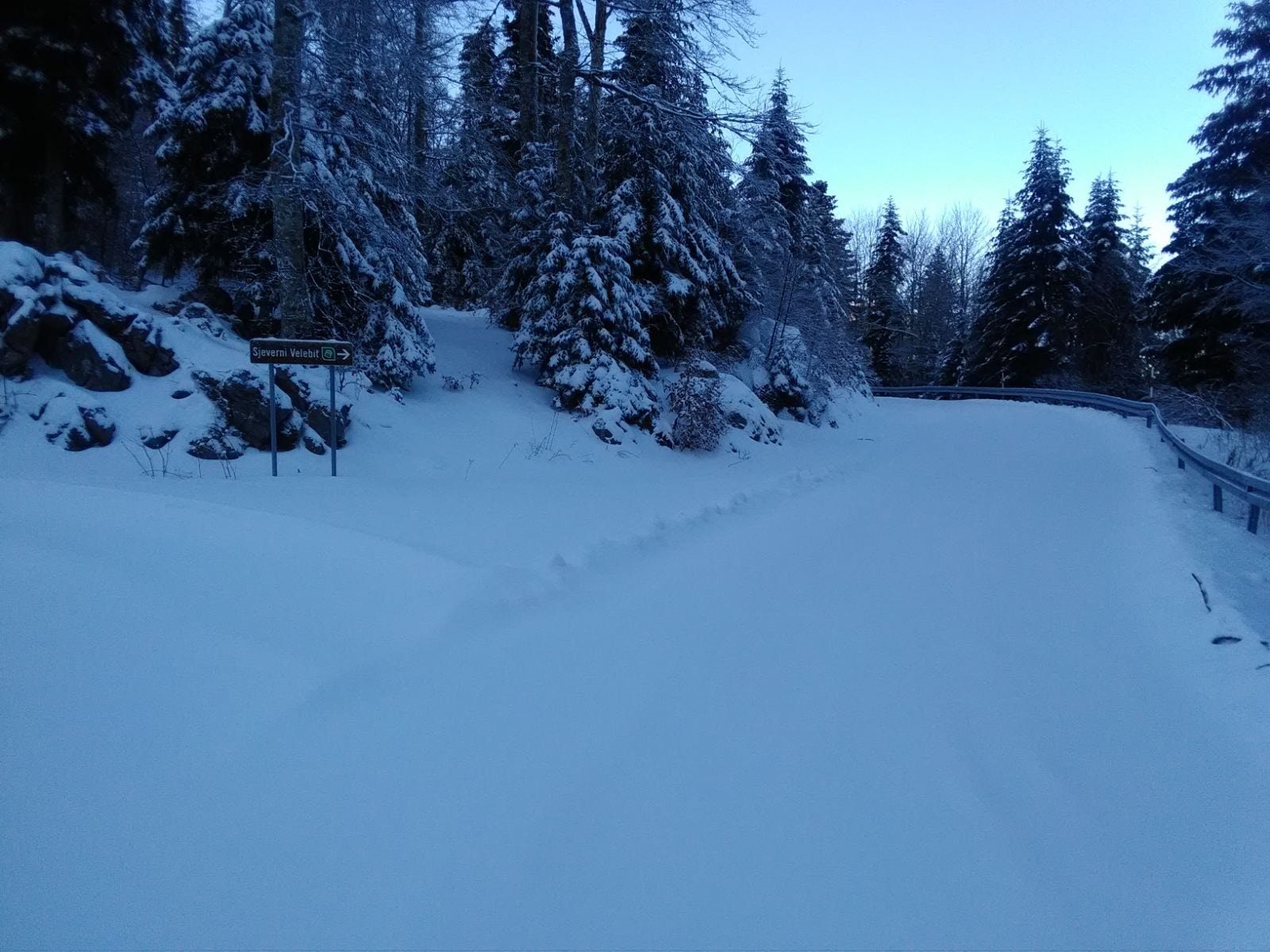 Novi snježni pokrivač u NP Sjeverni Velebit, do Babić Siče samo pješice!
