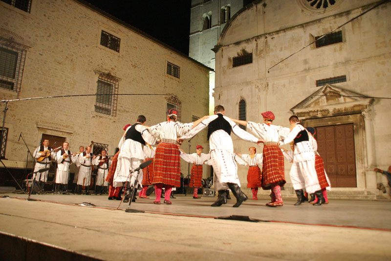 Image 1176163 (auto)