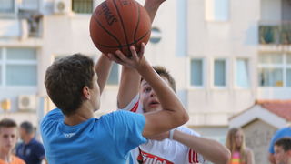 U sklopu nacionalnog projekta “Koš za koš” predan je prvi obnovljen košarkaški teren na zadarskom Bilom Brigu